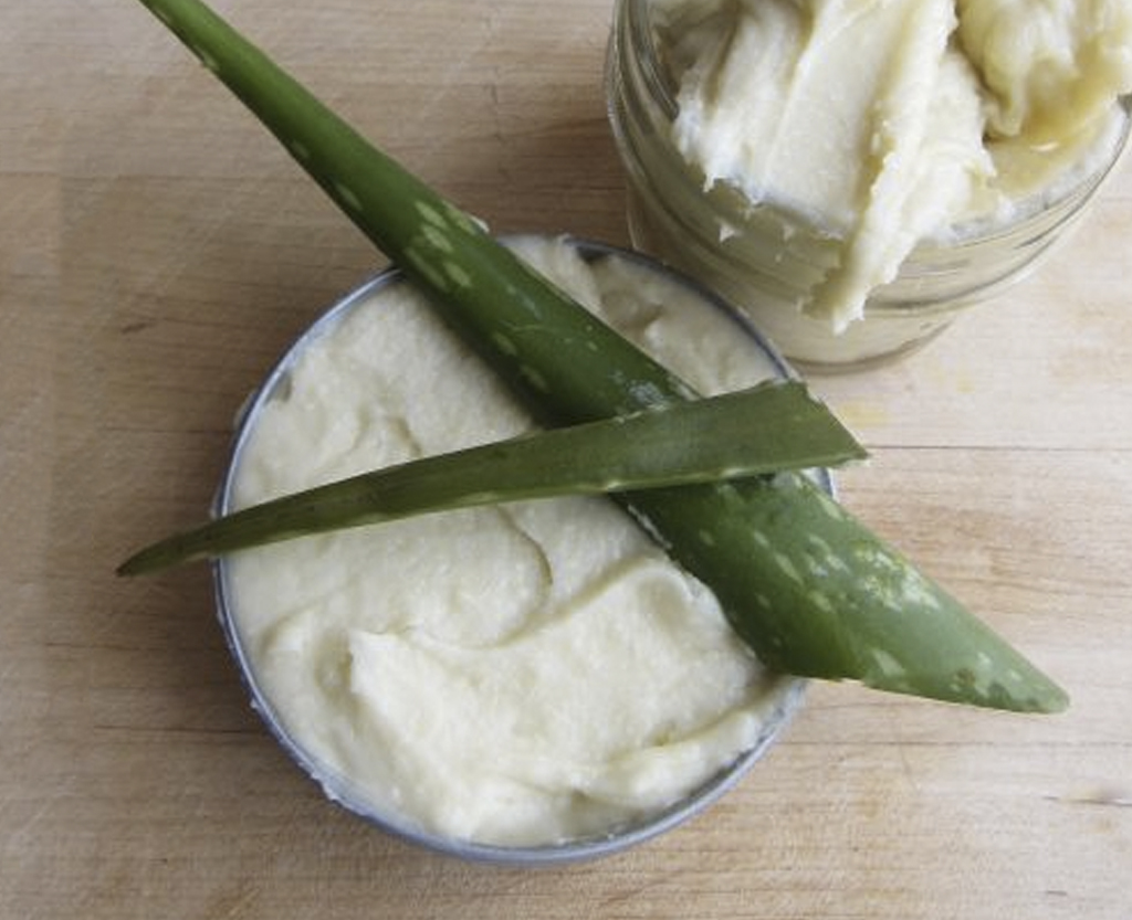 Receta de ungüento o pomada de aloe vera para tratamiento de quemaduras Receta de ungüento o pomada de aloe vera para tratamiento de quemaduras